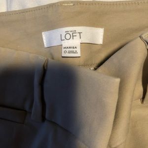 Ann Taylor Loft Khaki/tan trousers/dress pants. Size 0